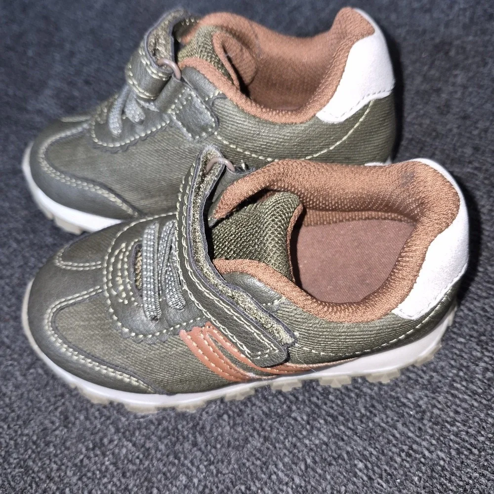 Carters Boys Bailey/SJF21J22P shoe, Size 7